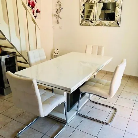 Maisonnette Les Coraux Prive Avec Piscine アパート
