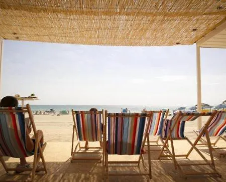 Maisonnette Les Coraux Prive Avec Piscine * カネ